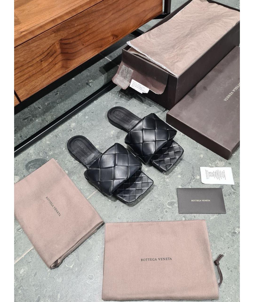BOTTEGA VENETA Черные кожаные сандалии, фото 2