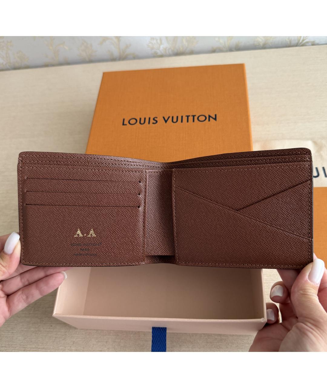 LOUIS VUITTON Коричневый кошелек, фото 3