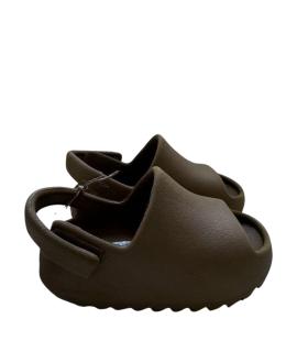 ADIDAS YEEZY Сандалии и шлепанцы
