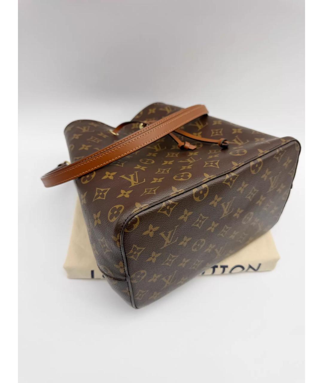 LOUIS VUITTON Коричневая сумка с короткими ручками, фото 5