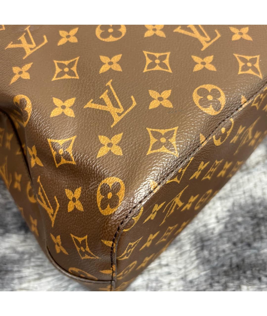 LOUIS VUITTON Коричневая сумка с короткими ручками, фото 9