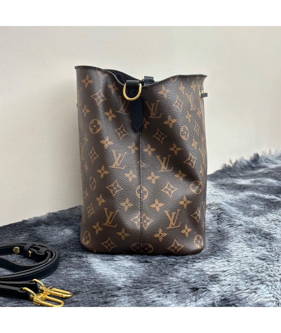 LOUIS VUITTON Коричневая сумка с короткими ручками, фото 5