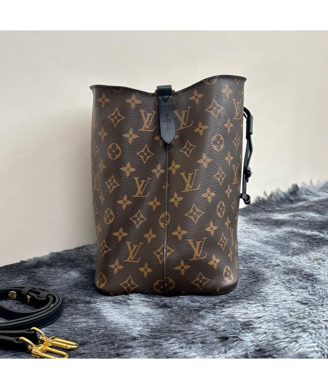 LOUIS VUITTON Коричневая сумка с короткими ручками, фото 4