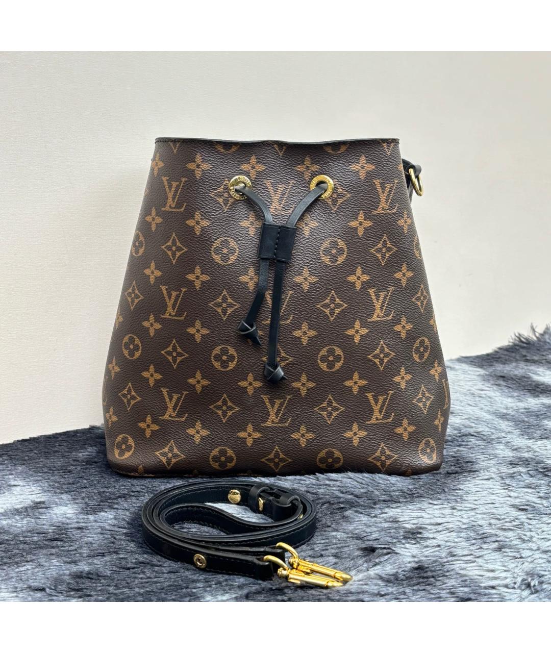 LOUIS VUITTON Коричневая сумка с короткими ручками, фото 2