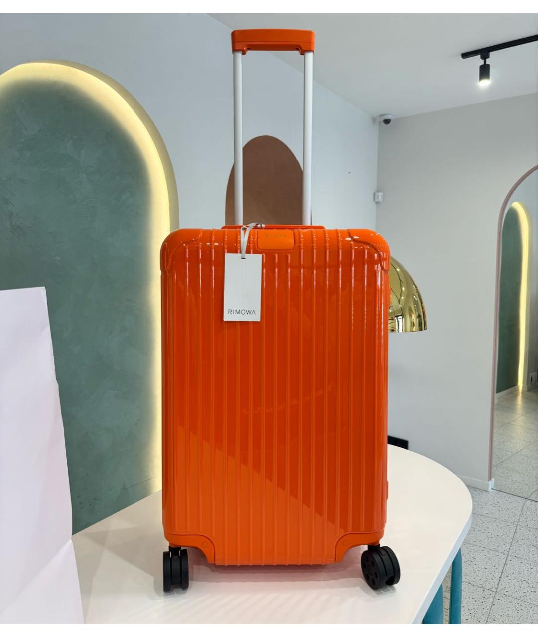 Rimowa Оранжевый чемодан, фото 7