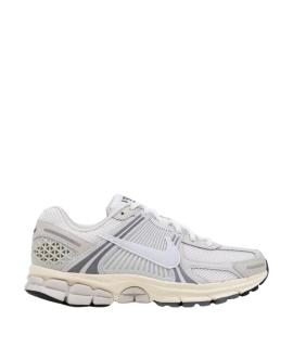 NIKE Низкие кроссовки / кеды