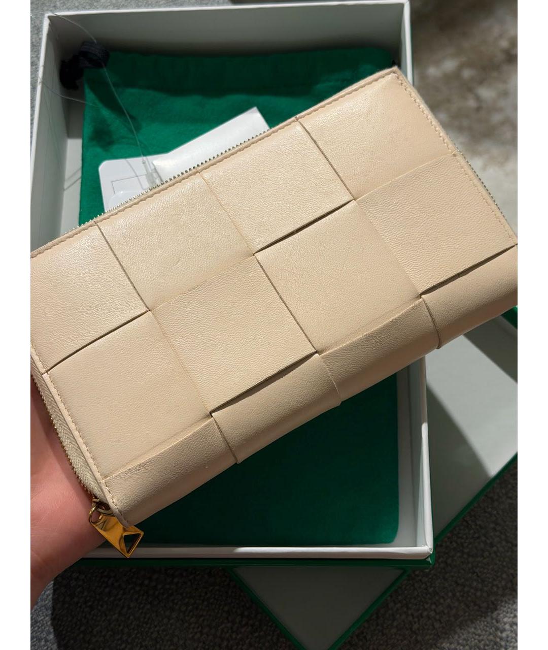 BOTTEGA VENETA Розовый кожаный кошелек, фото 2