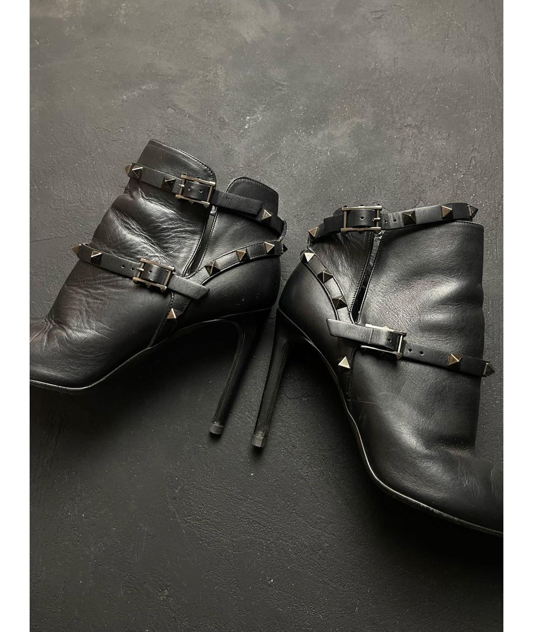 VALENTINO Черные кожаные ботильоны, фото 4