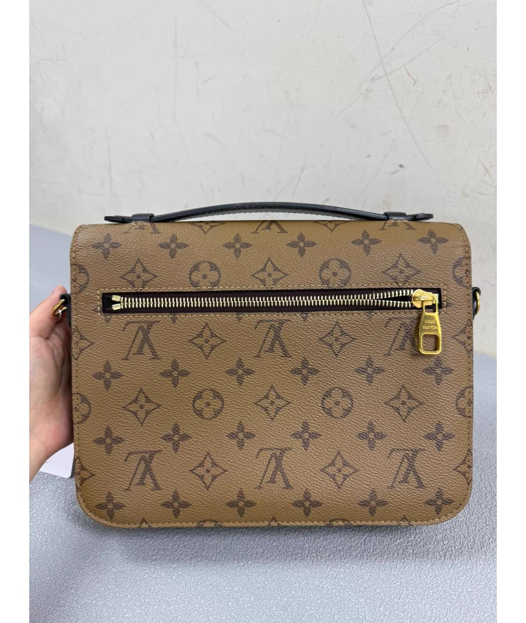 LOUIS VUITTON Коричневая сумка с короткими ручками, фото 9