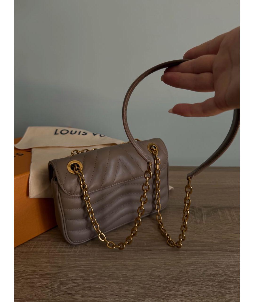 LOUIS VUITTON Бежевая кожаная сумка через плечо, фото 7