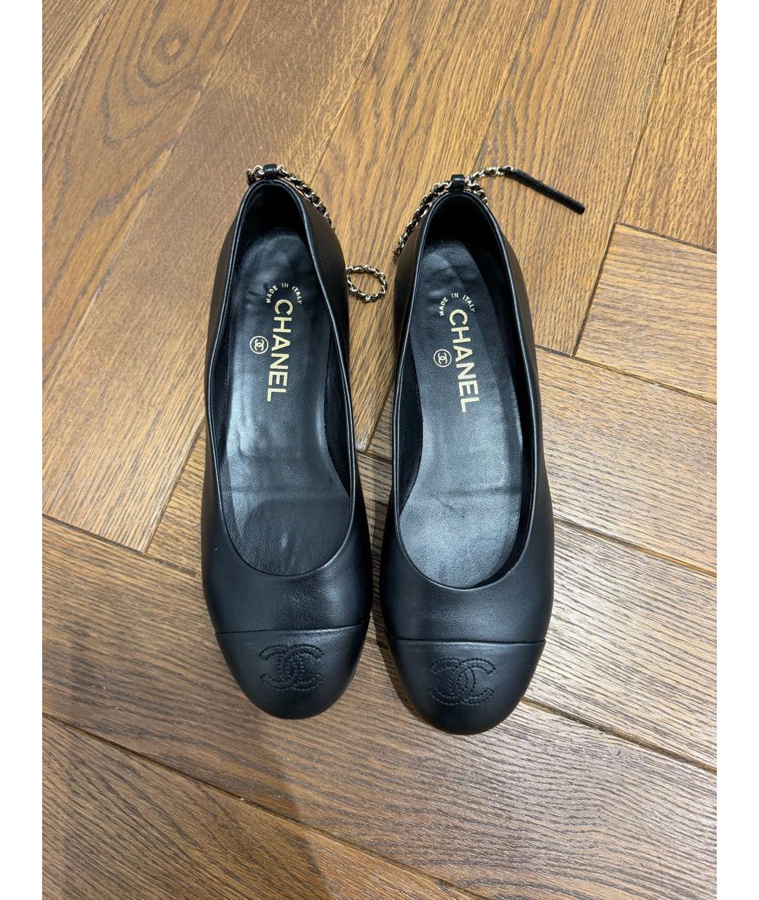 CHANEL Черные кожаные балетки, фото 2