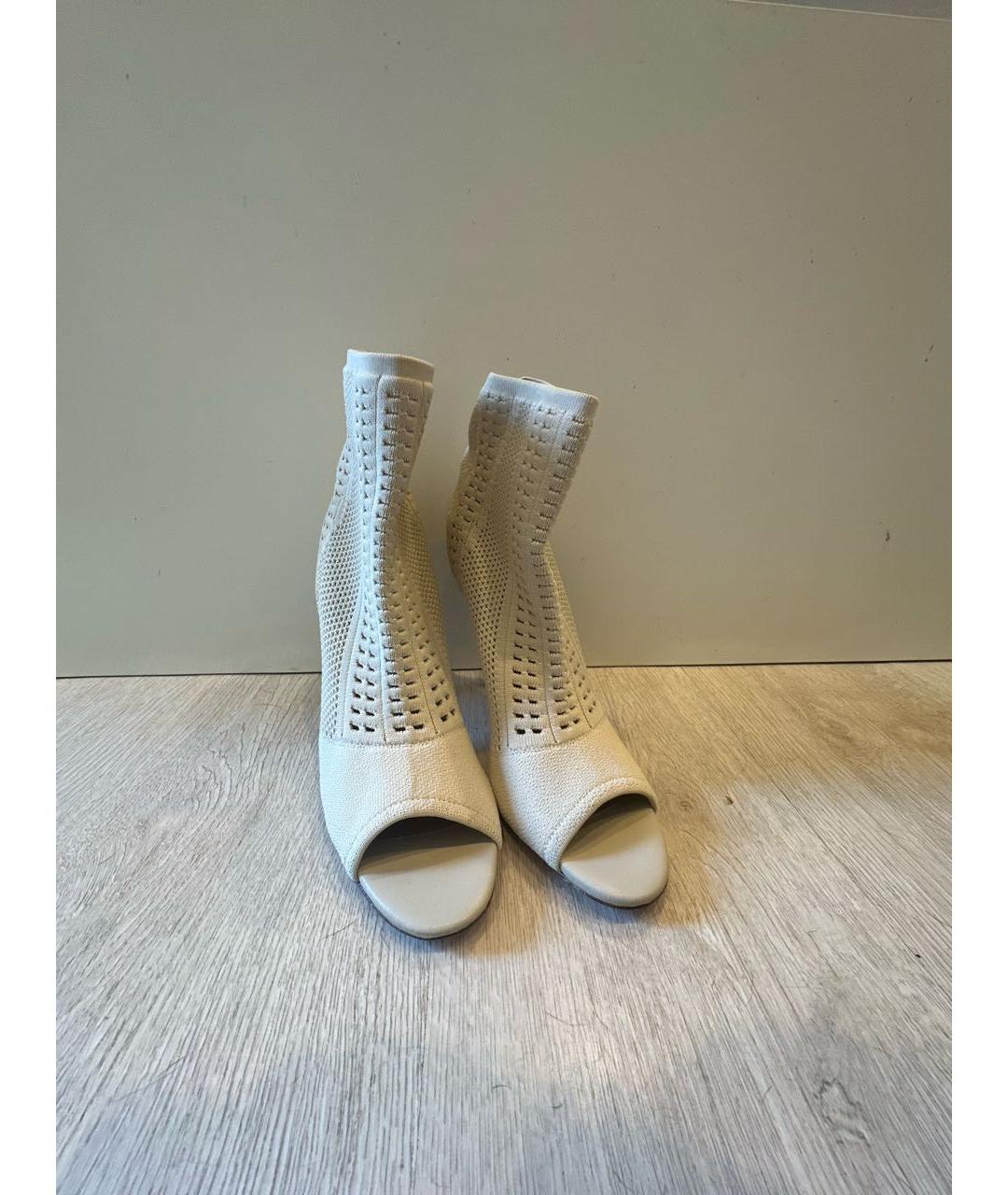 GIANVITO ROSSI Бежевые текстильные ботильоны, фото 2