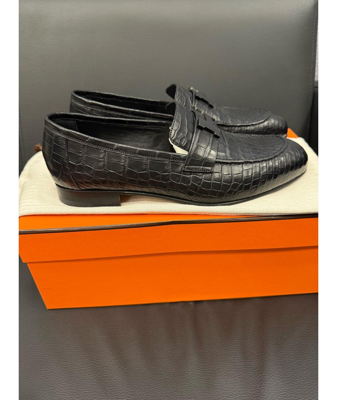 HERMES Черные лоферы из экзотической кожи, фото 2