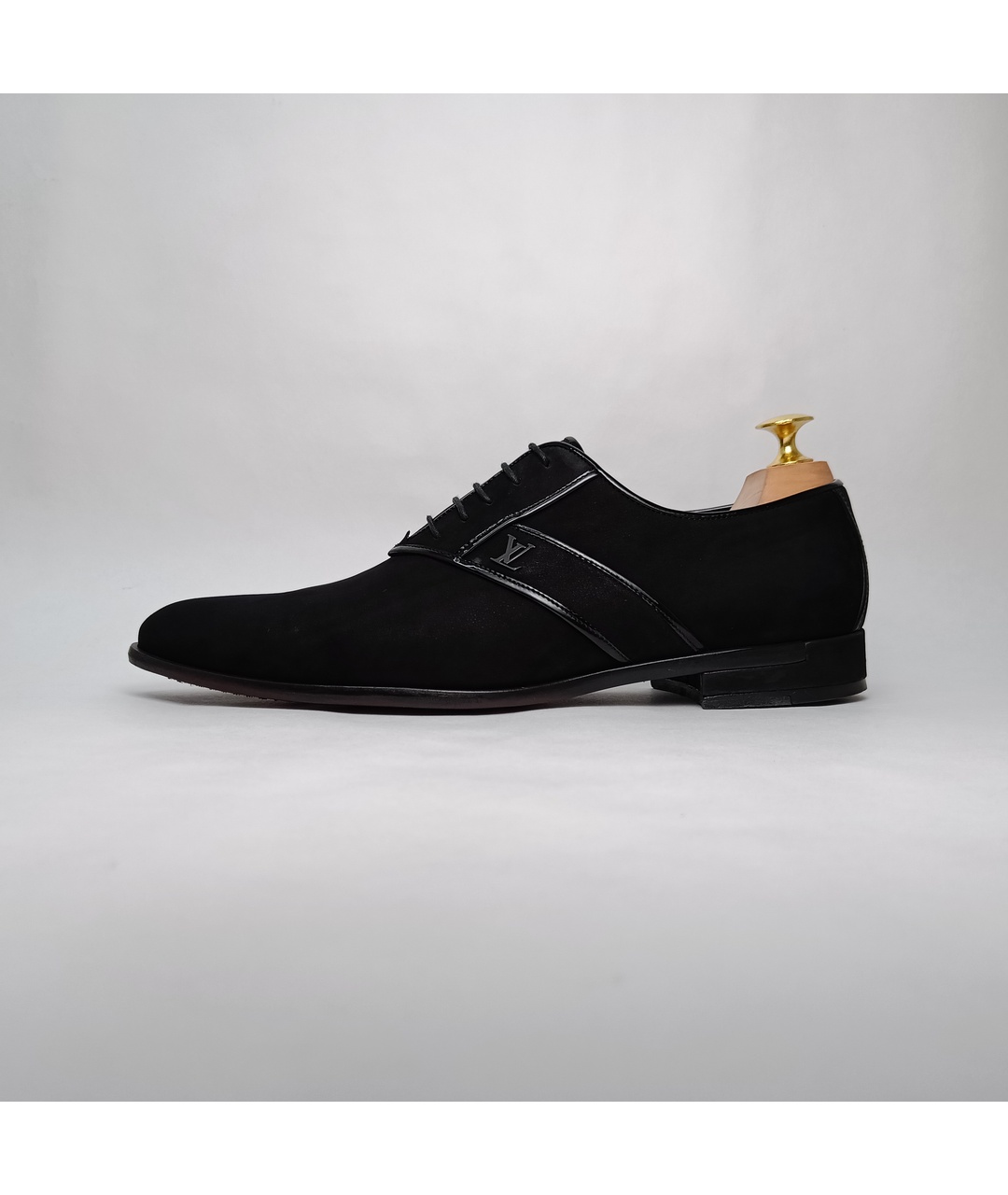 LOUIS VUITTON PRE-OWNED Черные нубуковые туфли, фото 3