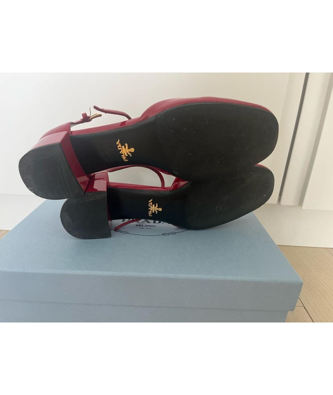 PRADA Бордовые туфли из лакированной кожи, фото 4