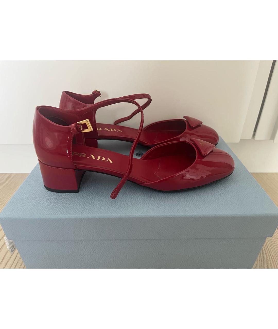 PRADA Бордовые туфли из лакированной кожи, фото 2