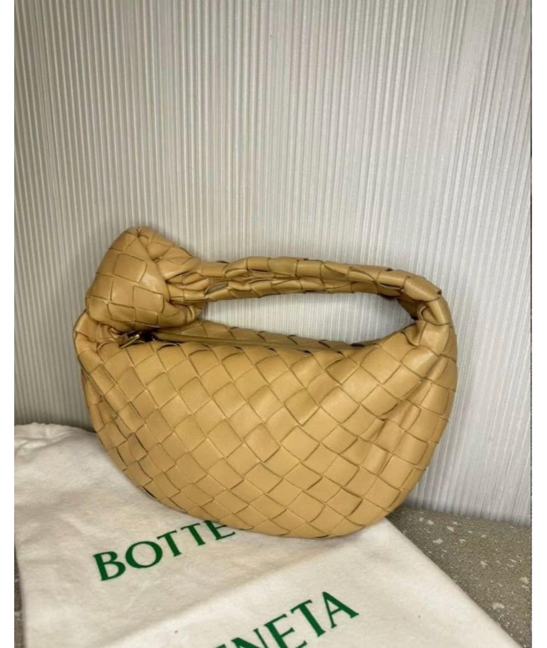 BOTTEGA VENETA Бежевая кожаная сумка с короткими ручками, фото 2