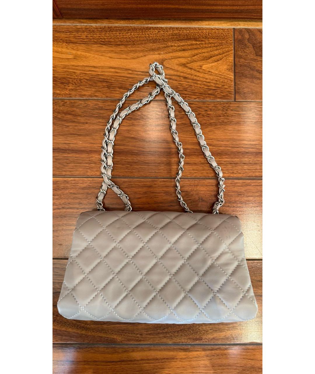 CHANEL Серая кожаная сумка через плечо, фото 3