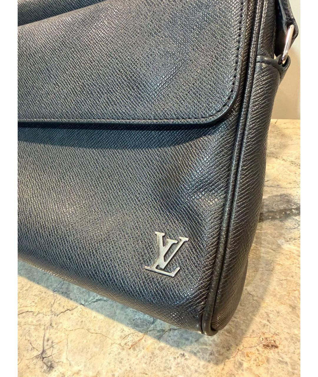 LOUIS VUITTON Черная кожаная сумка на плечо, фото 4