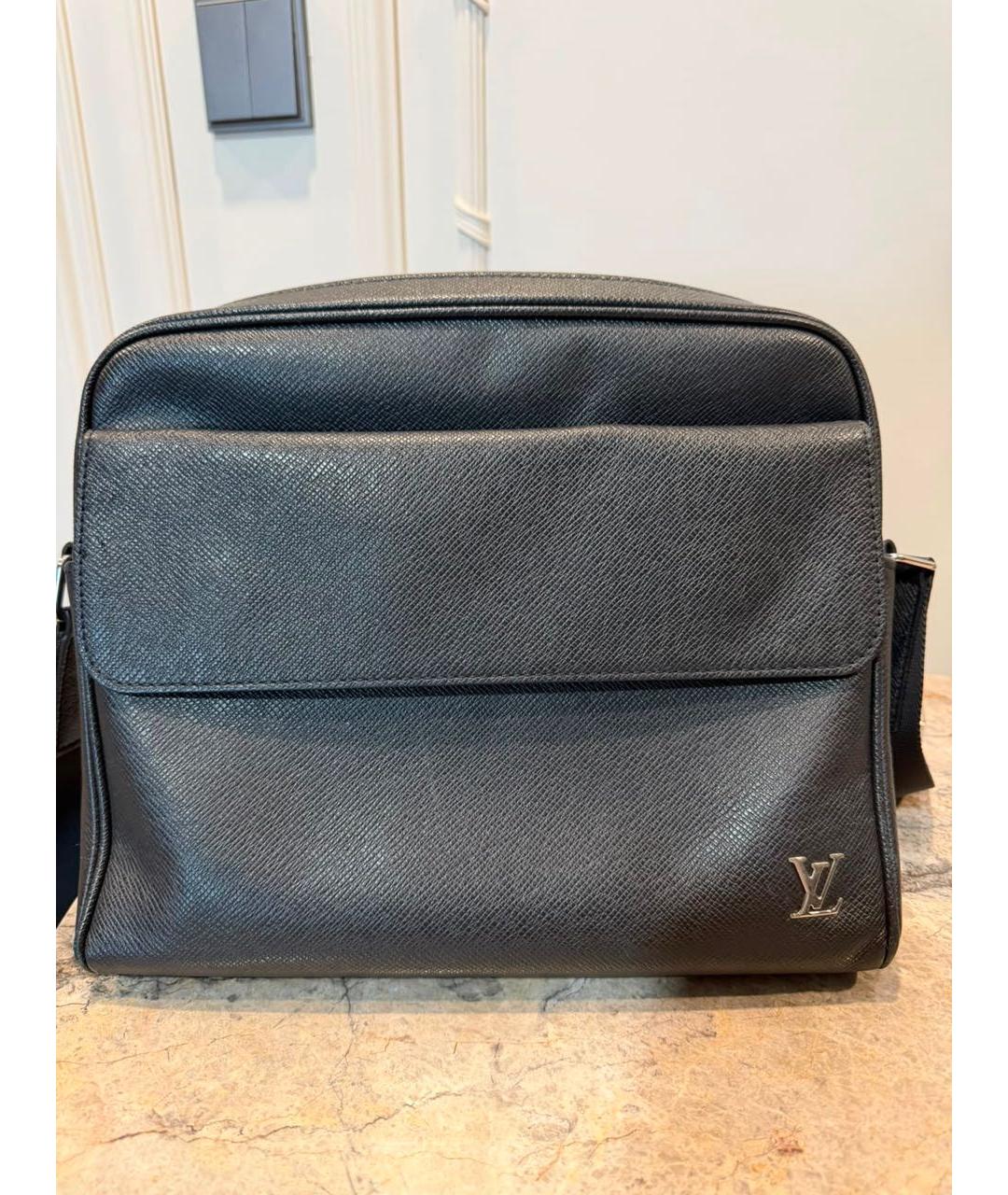 LOUIS VUITTON Черная кожаная сумка на плечо, фото 2