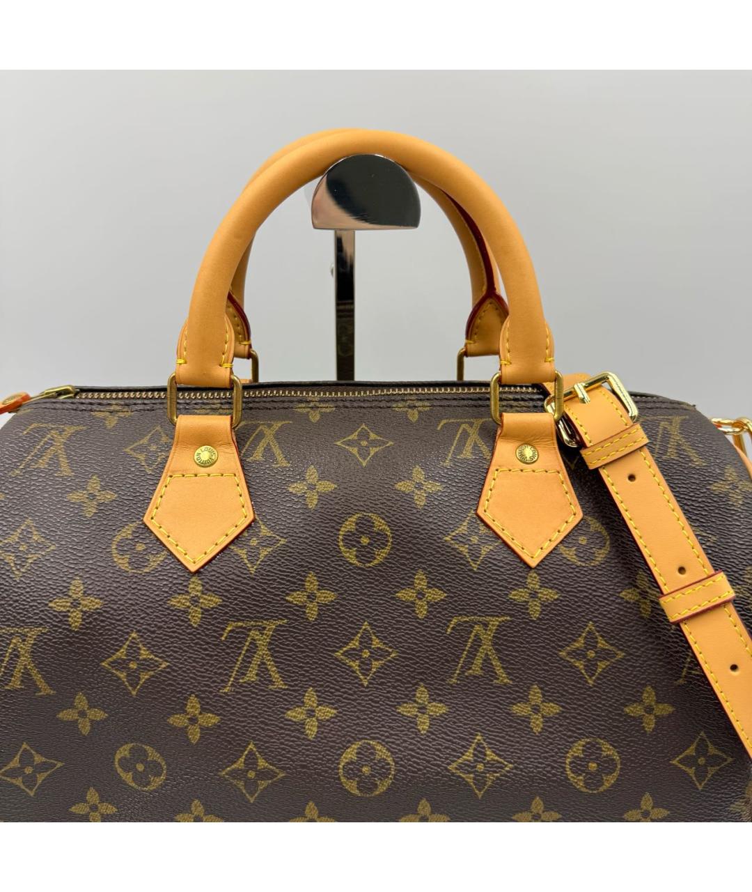 LOUIS VUITTON Кожаная сумка с короткими ручками, фото 3