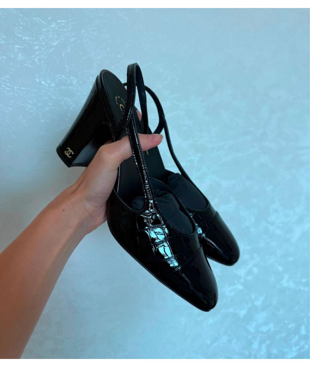 CHANEL Черные туфли из лакированной кожи, фото 4