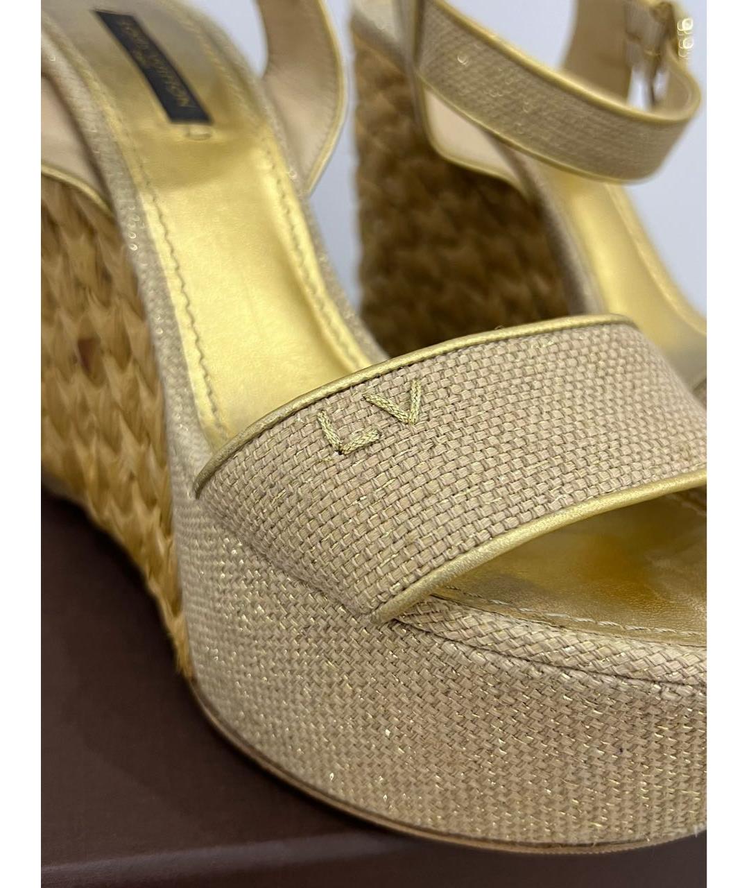 LOUIS VUITTON Золотые босоножки, фото 6