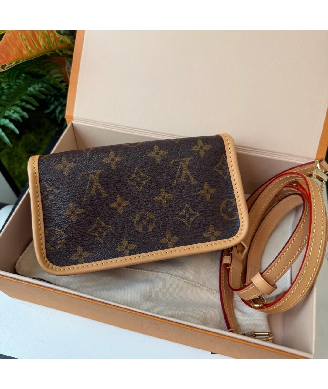 LOUIS VUITTON Коричневая сумка через плечо, фото 2