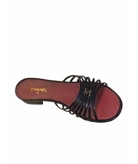 CHANEL Шлепанцы