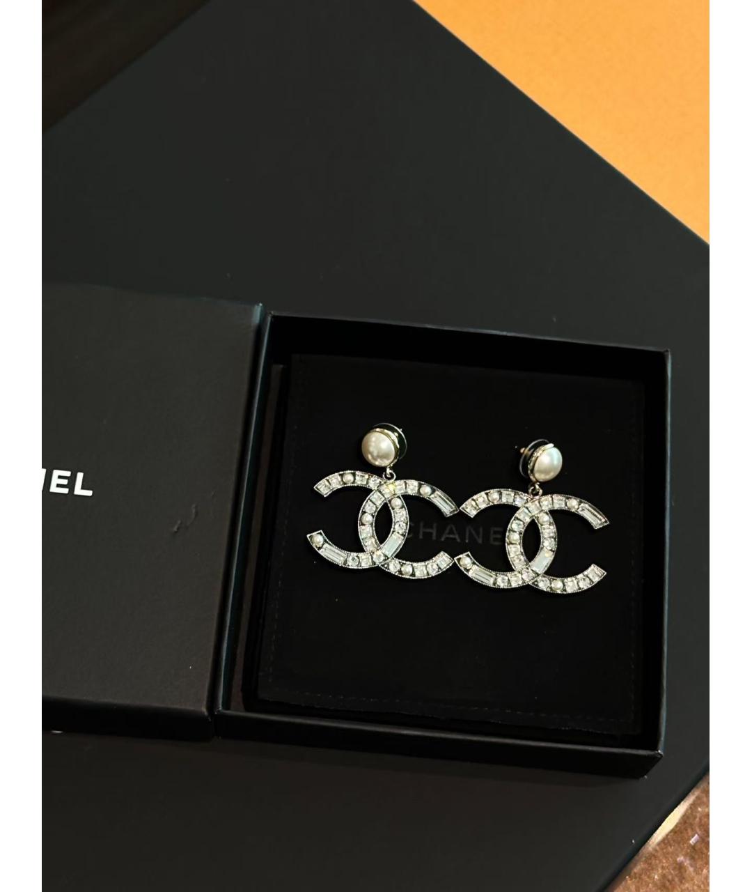 CHANEL Серебряные металлические серьги, фото 2