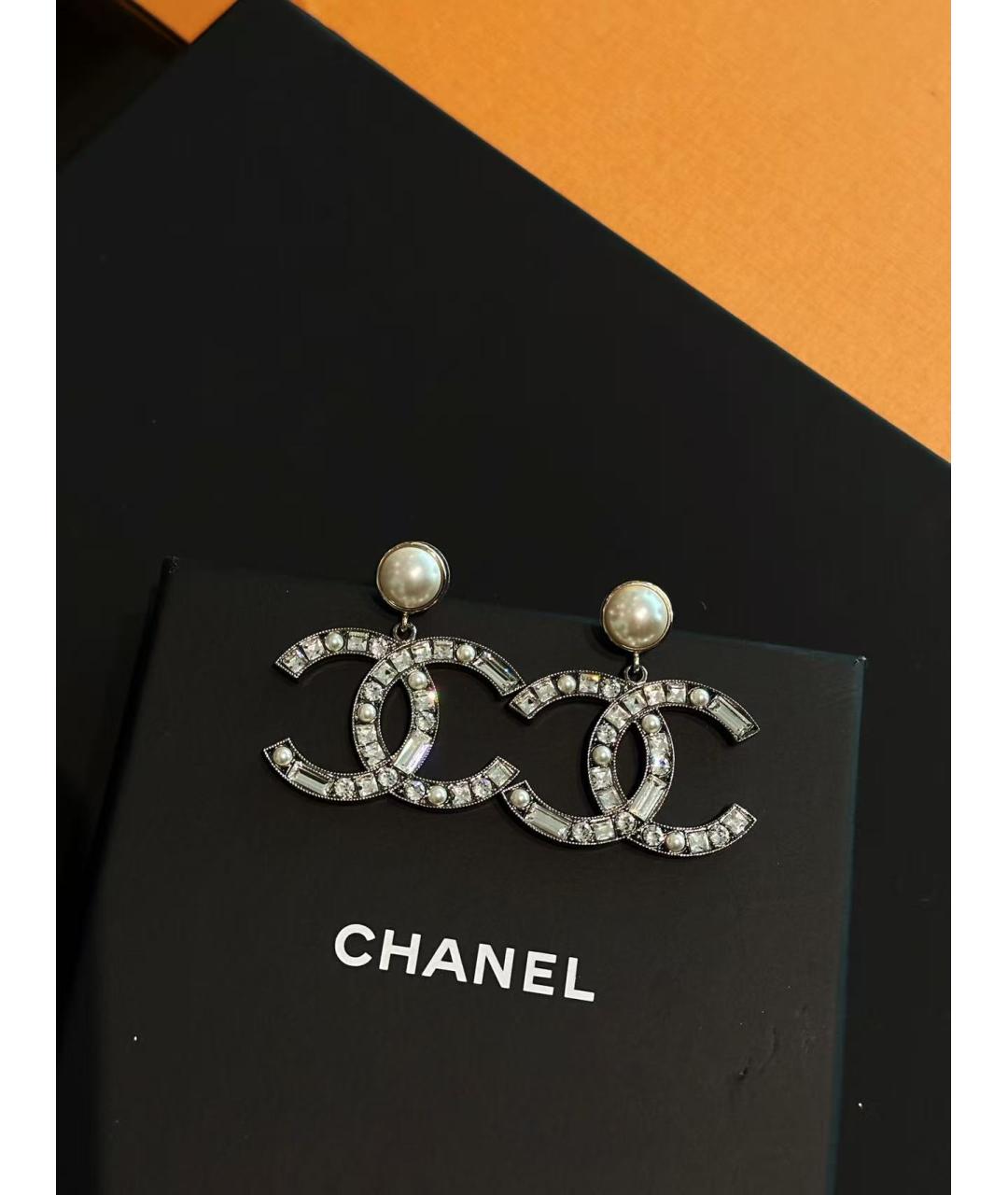 CHANEL Серебряные металлические серьги, фото 3