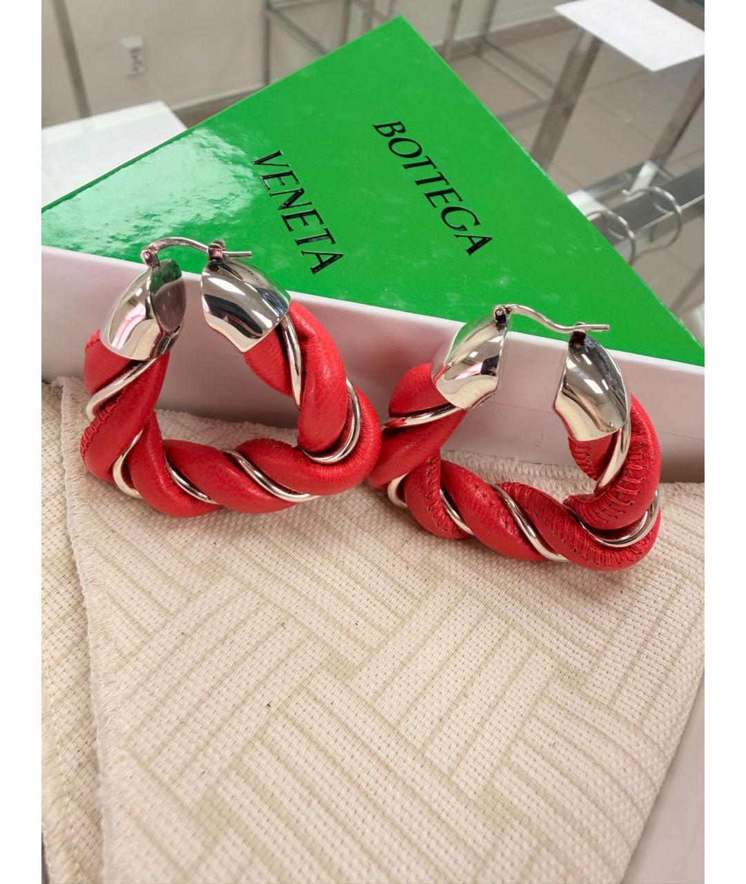 BOTTEGA VENETA Коралловые серебряные серьги, фото 7