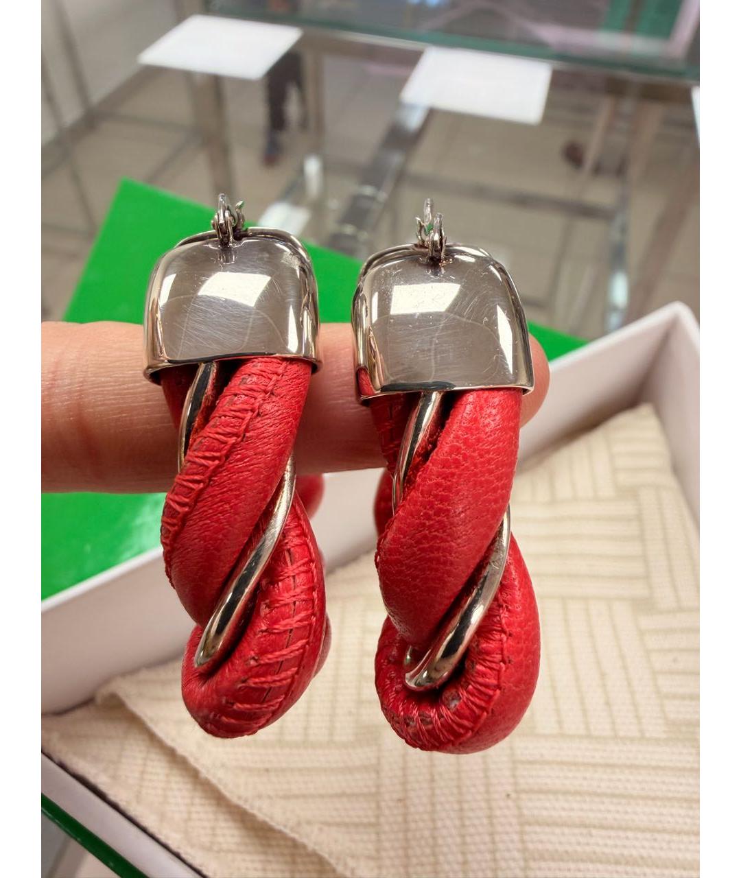 BOTTEGA VENETA Коралловые серебряные серьги, фото 2