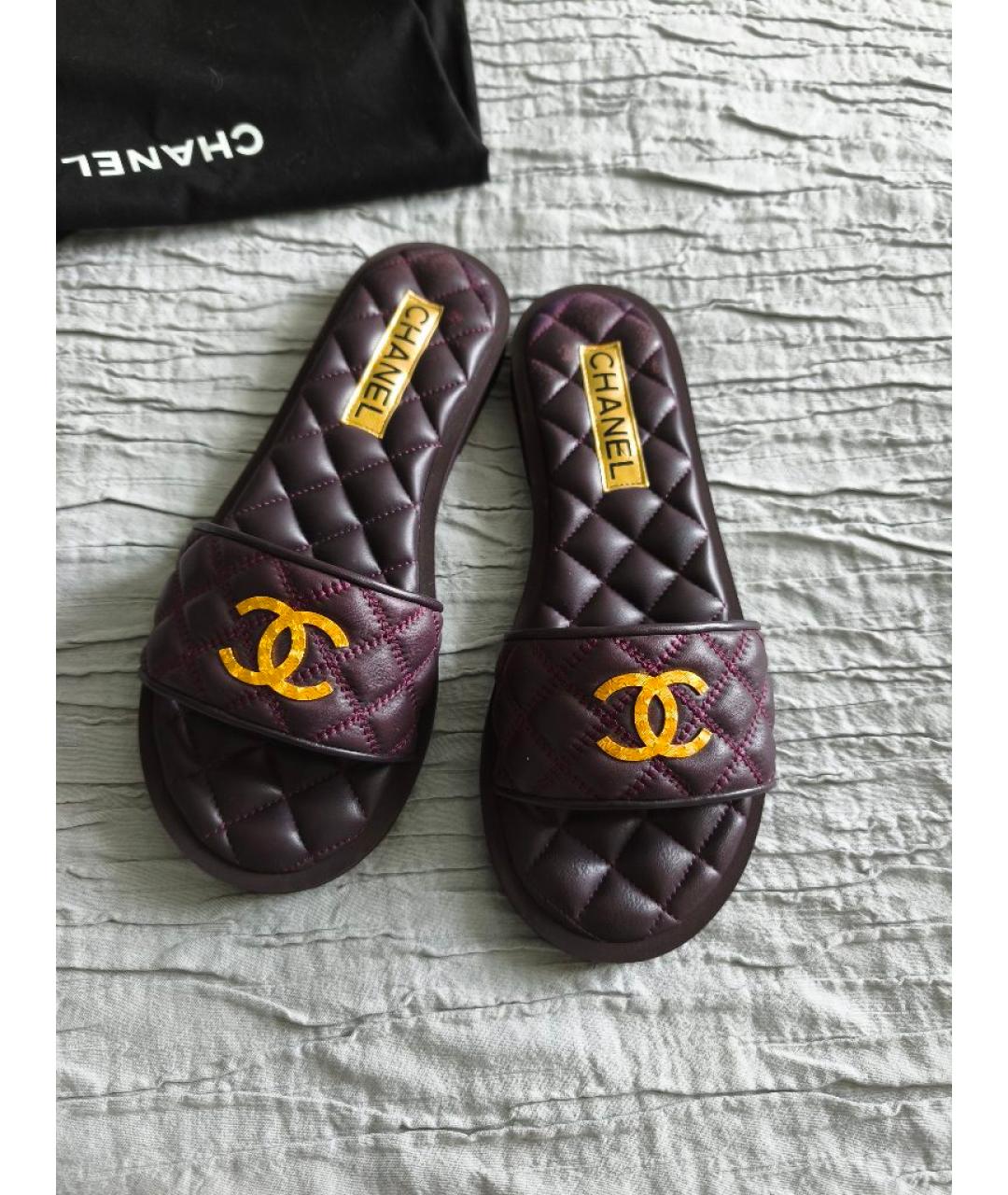 CHANEL Фиолетовые кожаные шлепанцы, фото 2