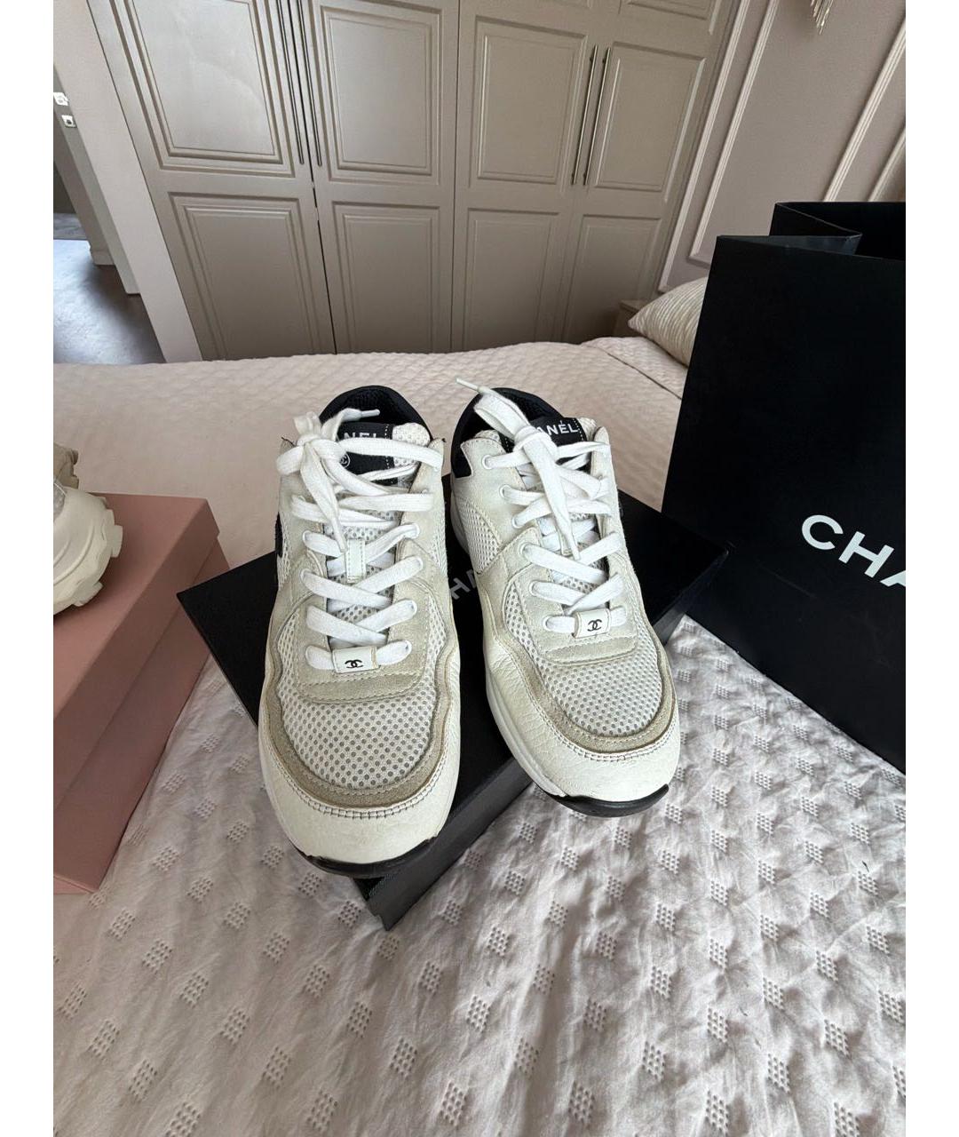 CHANEL Белые кожаные кеды, фото 2