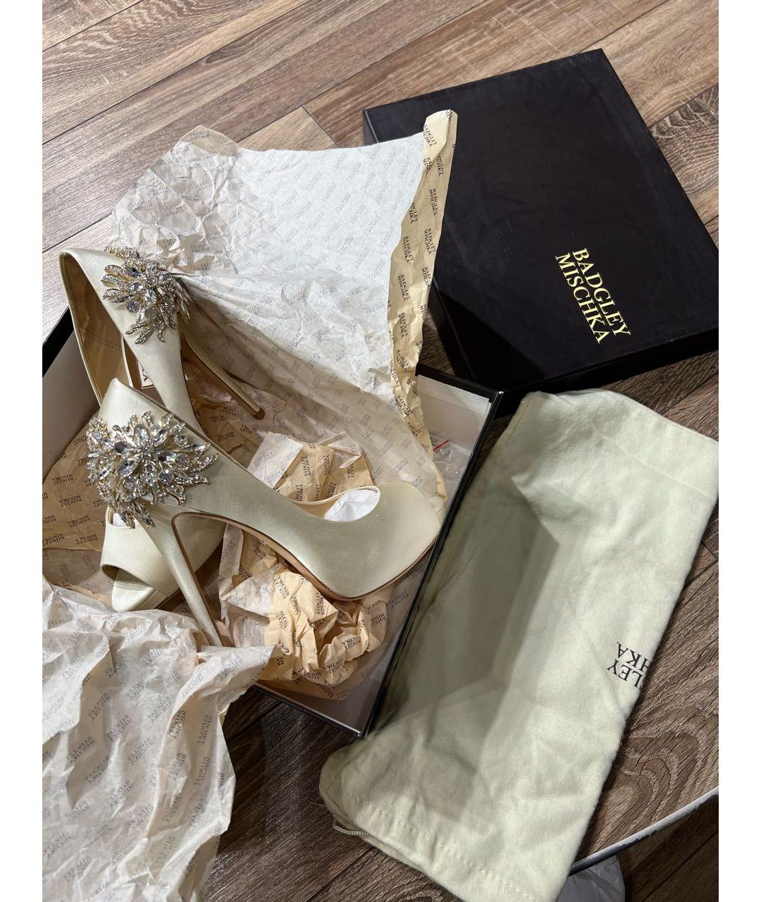 BADGLEY MISCHKA Бежевые туфли, фото 3