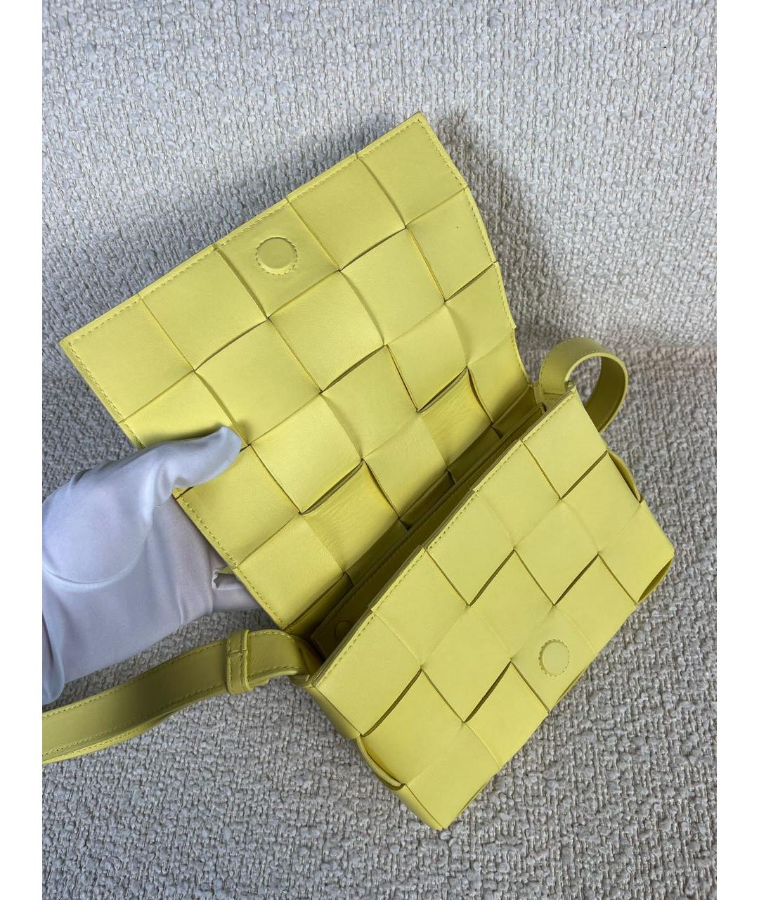 BOTTEGA VENETA Желтая кожаная сумка через плечо, фото 7