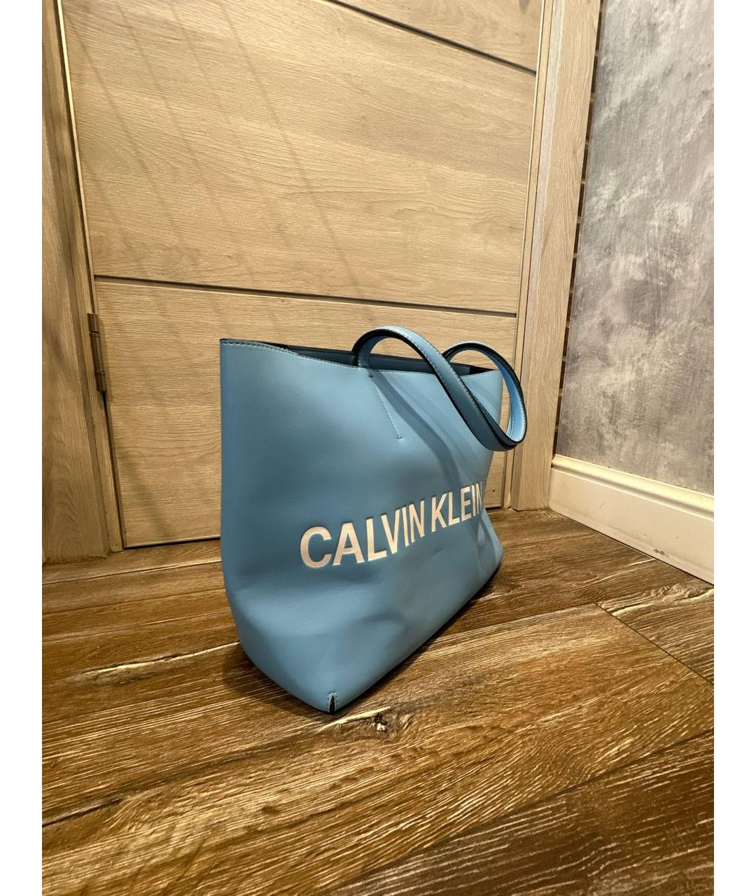 CALVIN KLEIN Голубая сумка тоут из искусственной кожи, фото 2