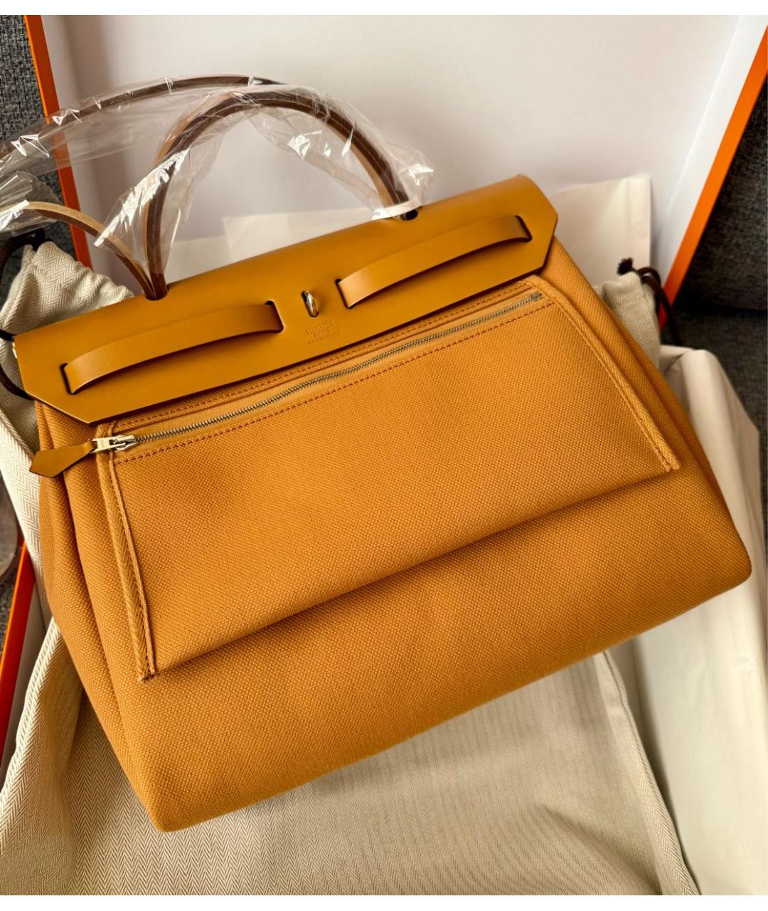 HERMES Горчичная тканевая сумка через плечо, фото 3