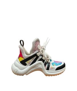 LOUIS VUITTON Кроссовки