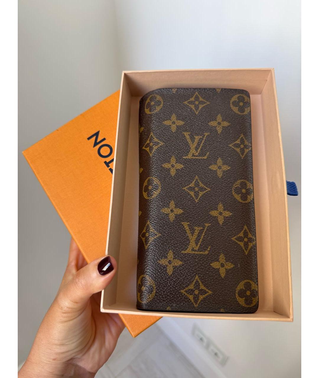 LOUIS VUITTON Коричневый кошелек, фото 9