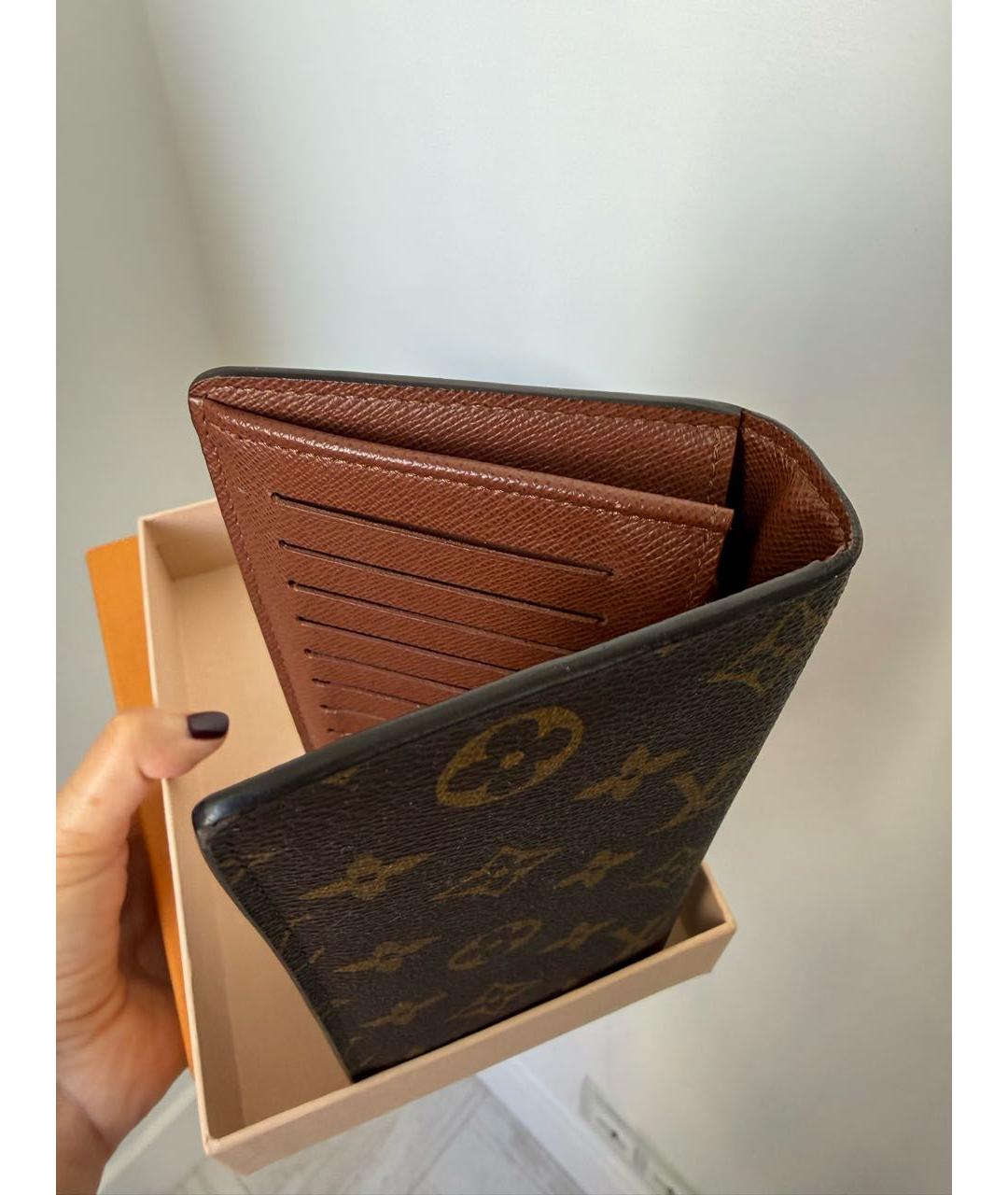 LOUIS VUITTON Коричневый кошелек, фото 7