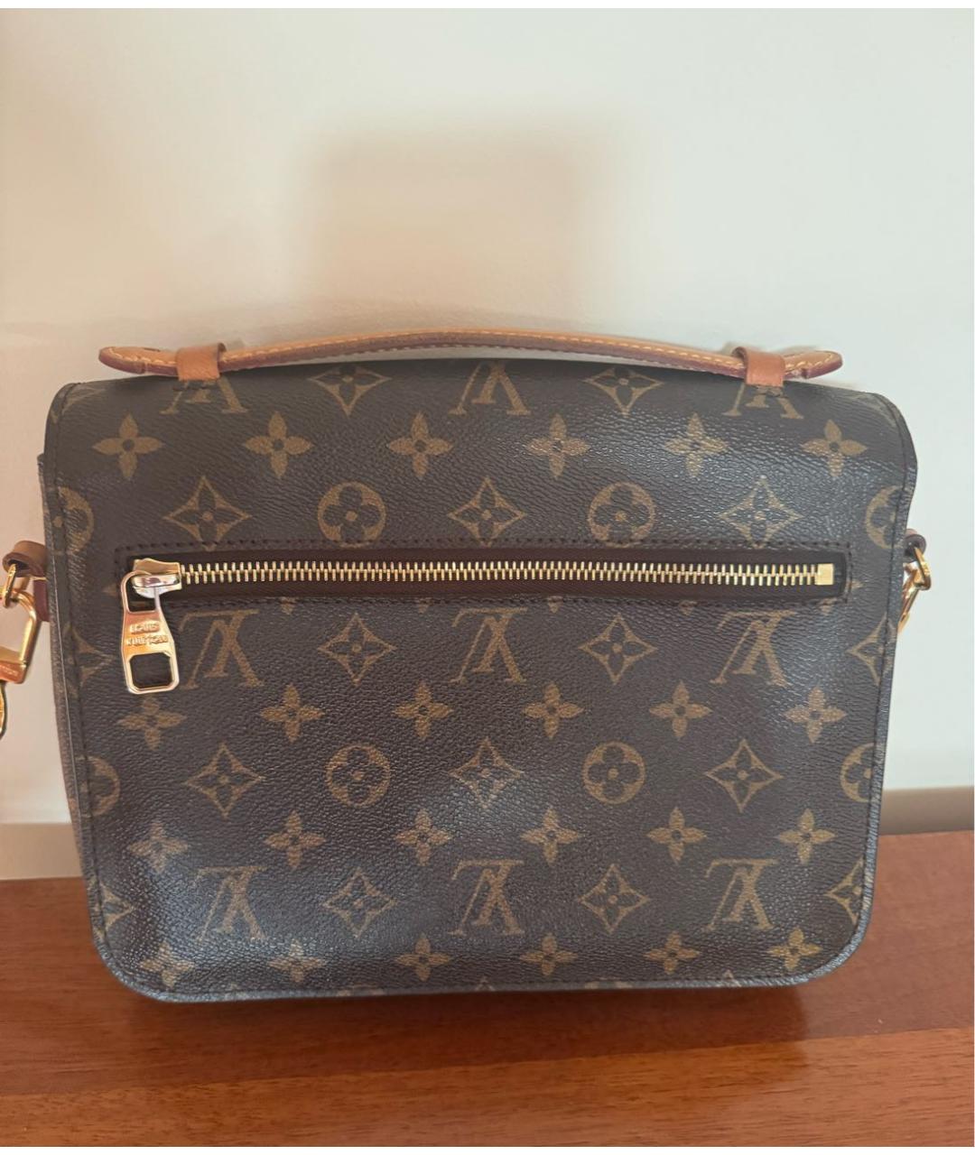 LOUIS VUITTON Коричневая сумка с короткими ручками, фото 3