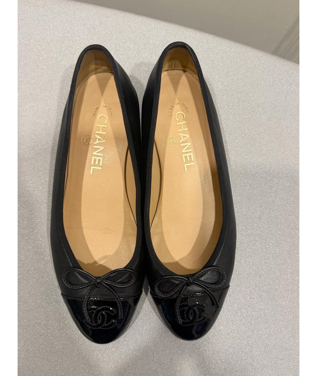 CHANEL Черные кожаные балетки, фото 3