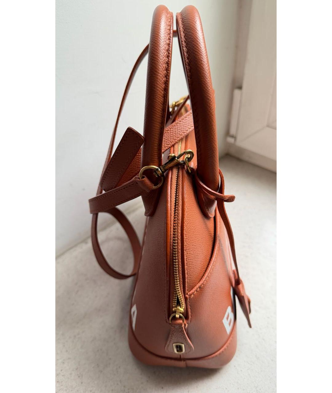 BALENCIAGA Оранжевая кожаная сумка с короткими ручками, фото 3