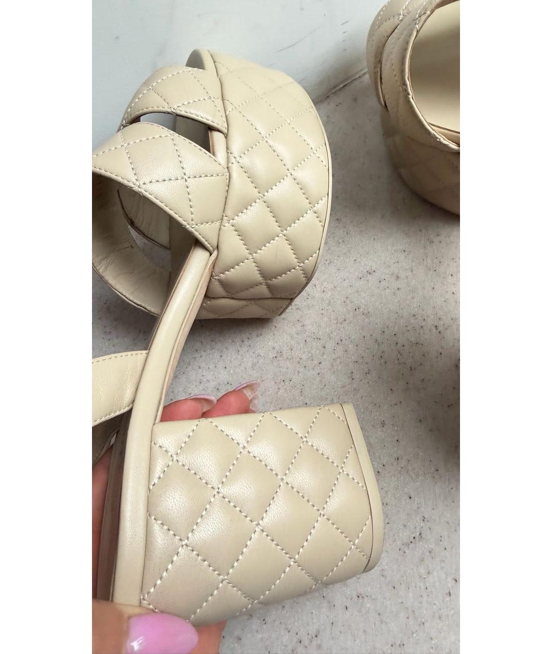 CHANEL Бежевые кожаные босоножки, фото 4