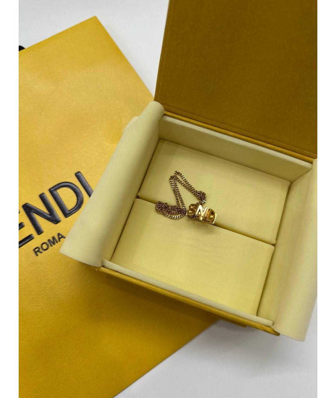 FENDI Золотая металлическая подвеска, фото 4