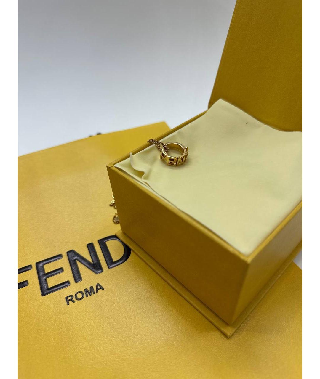 FENDI Золотая металлическая подвеска, фото 5