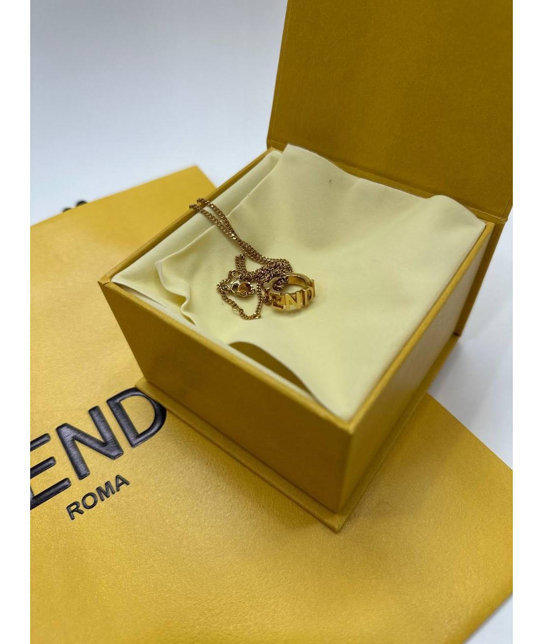 FENDI Золотая металлическая подвеска, фото 3