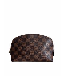 LOUIS VUITTON Косметичка